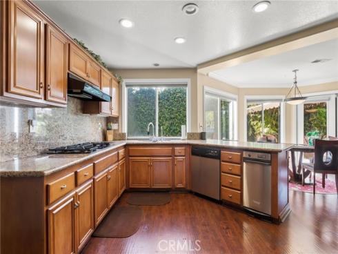 16 Arizona , Irvine, CA