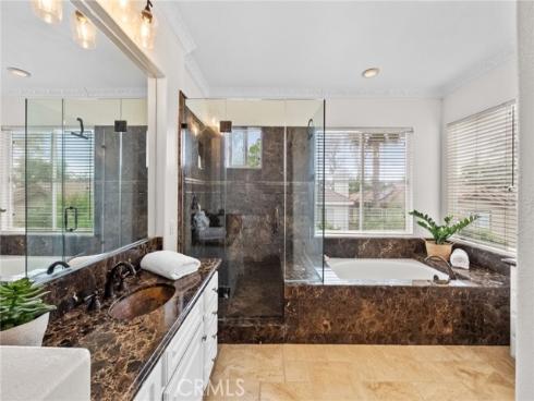 48  Parkcrest  , Irvine, CA