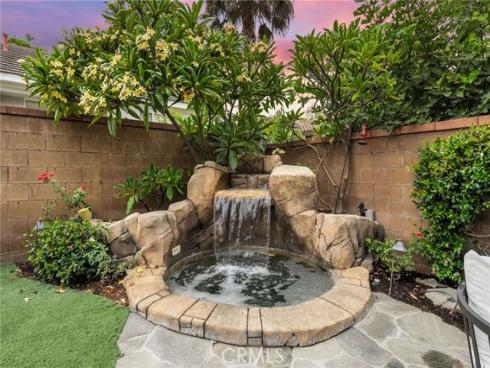 48  Parkcrest  , Irvine, CA