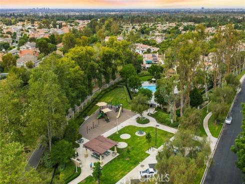 48  Parkcrest  , Irvine, CA