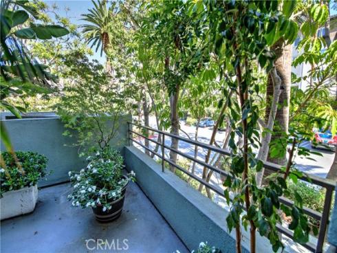 2233  Martin  119 , Irvine, CA