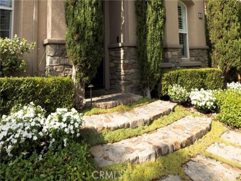 8  Upland  , Irvine, CA