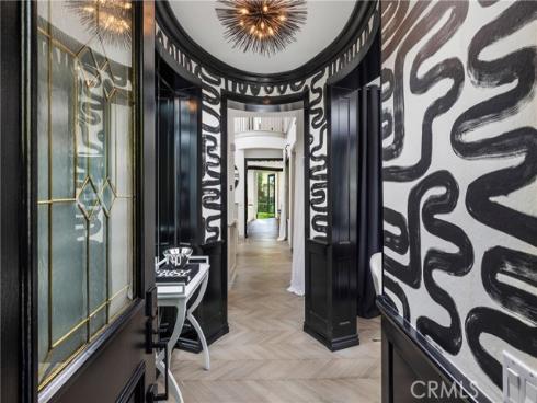 8  Upland  , Irvine, CA