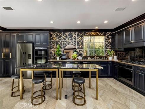 8  Upland  , Irvine, CA