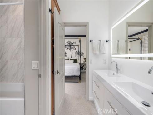 8  Upland  , Irvine, CA