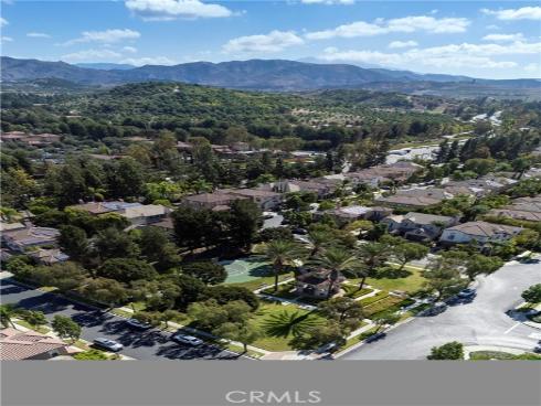 8  Upland  , Irvine, CA