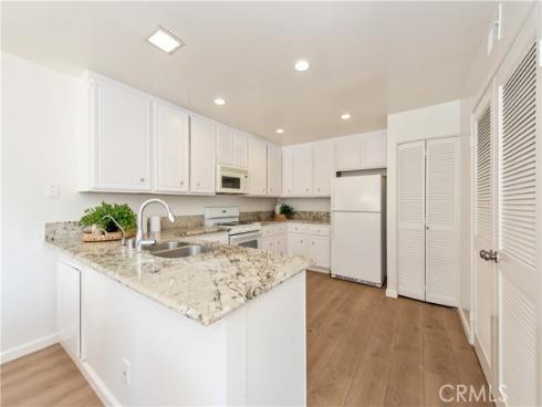 28  Exeter  19 , Irvine, CA