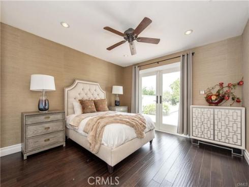 111  Hillcrest  , Irvine, CA