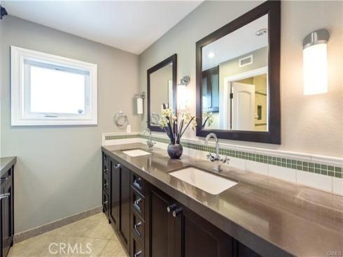 111  Hillcrest  , Irvine, CA