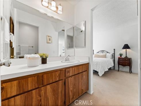 1  Smokestone  , Irvine, CA