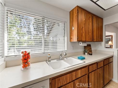 1  Smokestone  , Irvine, CA