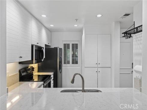 2243 Martin 107 , Irvine, CA