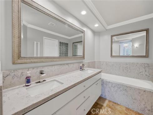 2243 Martin 107 , Irvine, CA