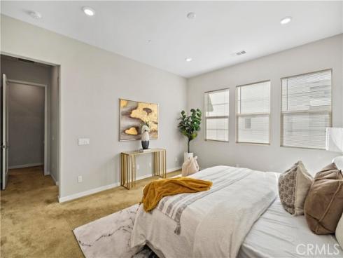 185  Frame  , Irvine, CA