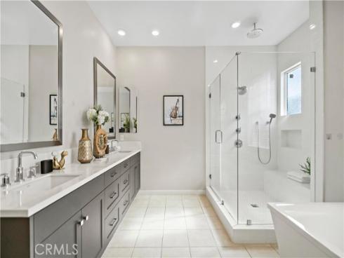 185  Frame  , Irvine, CA