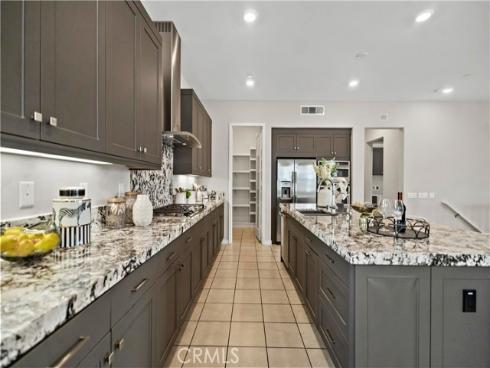 185  Frame  , Irvine, CA