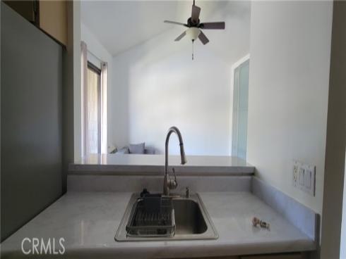 276  Streamwood  , Irvine, CA