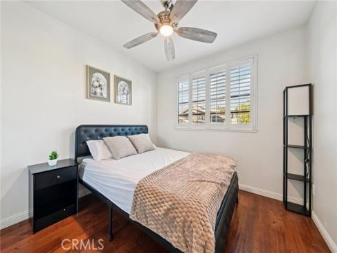 17 Weepingwood , Irvine, CA