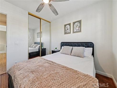 17 Weepingwood , Irvine, CA