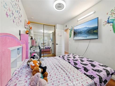 17 Weepingwood , Irvine, CA