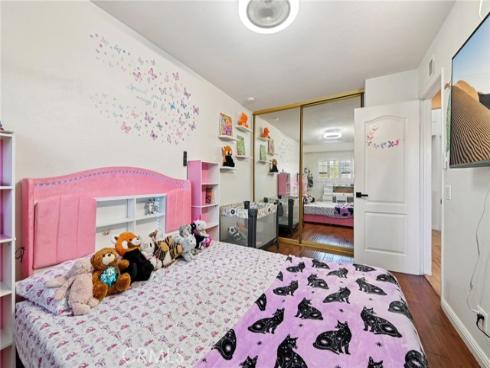 17 Weepingwood , Irvine, CA