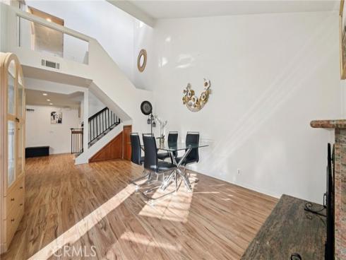 17 Weepingwood , Irvine, CA