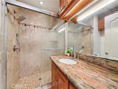 17 Weepingwood , Irvine, CA