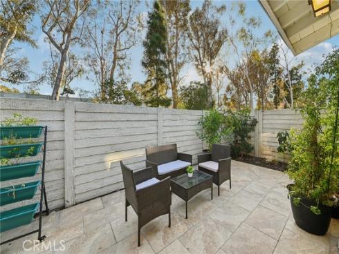 17 Weepingwood , Irvine, CA