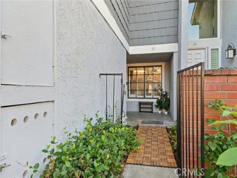 17 Weepingwood , Irvine, CA