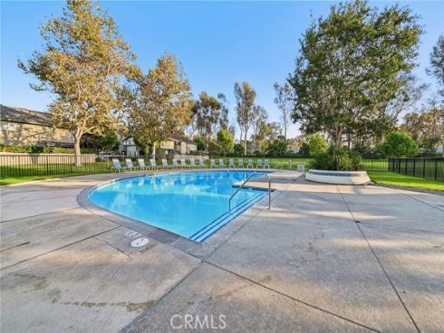 17 Weepingwood , Irvine, CA