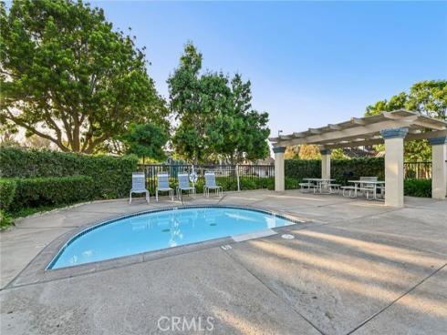 17 Weepingwood , Irvine, CA