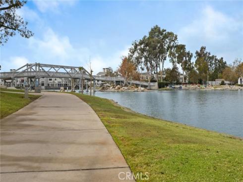 17 Weepingwood , Irvine, CA