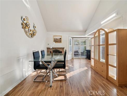 17 Weepingwood , Irvine, CA