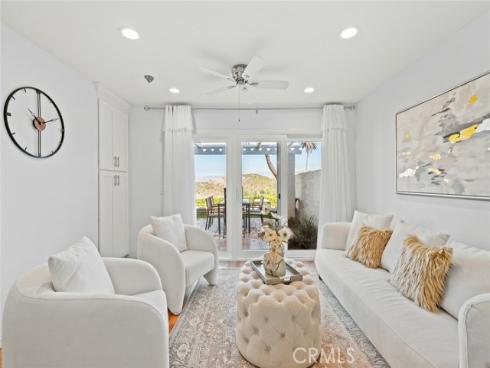 27  Sarena  38 , Irvine, CA