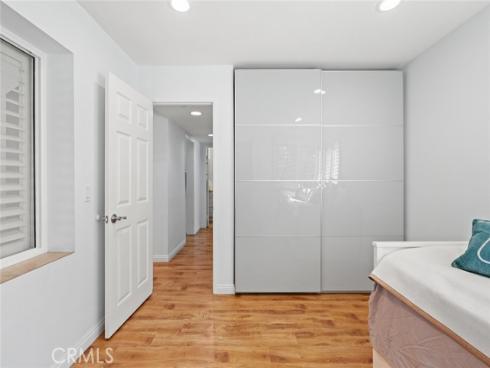 27  Sarena  38 , Irvine, CA