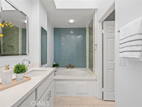 27  Sarena  38 , Irvine, CA