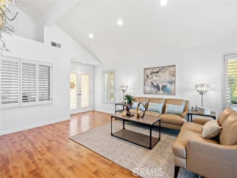 27  Sarena  38 , Irvine, CA