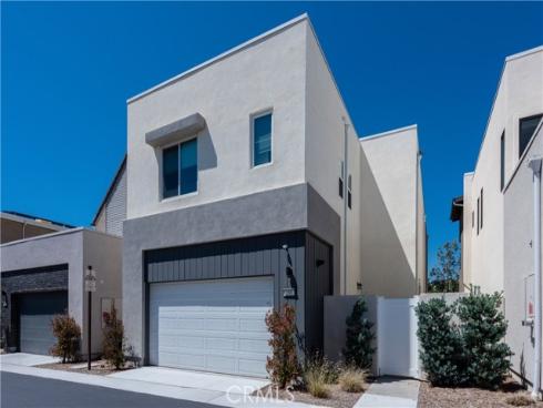 255  Sawbuck  , Irvine, CA