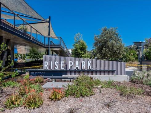 255  Sawbuck  , Irvine, CA