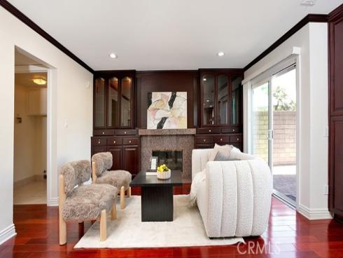 11  Burke  , Irvine, CA