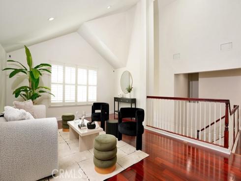 11  Burke  , Irvine, CA