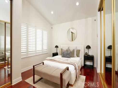 11  Burke  , Irvine, CA