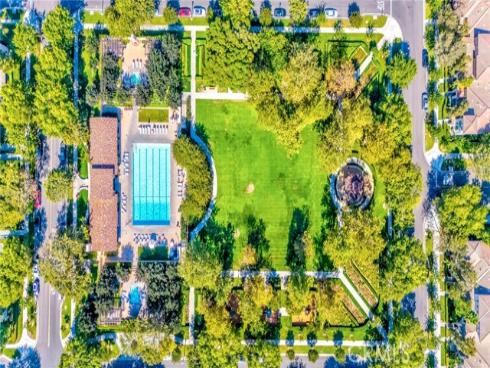 67  Canopy  , Irvine, CA