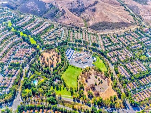 67  Canopy  , Irvine, CA