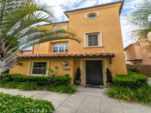 81  Strawberry  , Irvine, CA