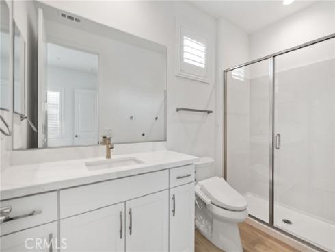 1131  Cadence  , Irvine, CA