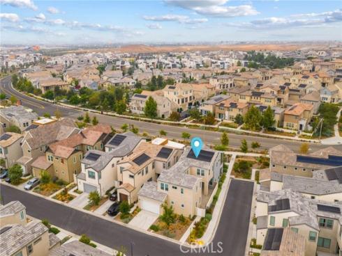 1131  Cadence  , Irvine, CA