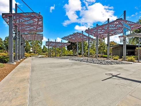 1131  Cadence  , Irvine, CA