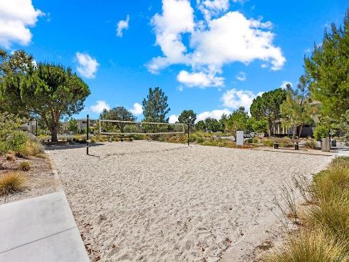 1131  Cadence  , Irvine, CA