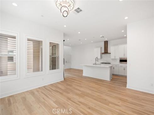 1131  Cadence  , Irvine, CA
